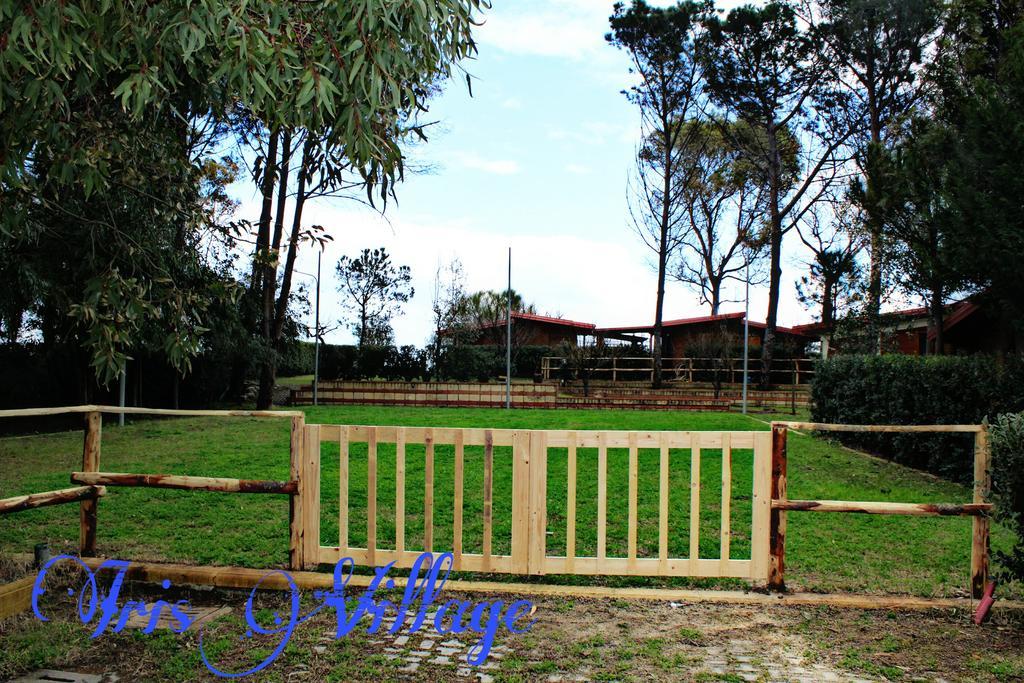 Iris Village San Sostene Luaran gambar